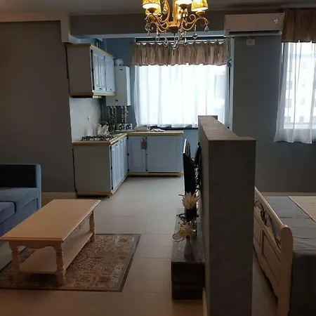 Luxury Anis 1 *
