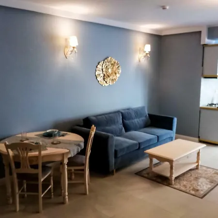 Luxury Anis 1 아파트