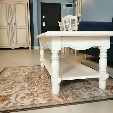 Luxury Anis 1